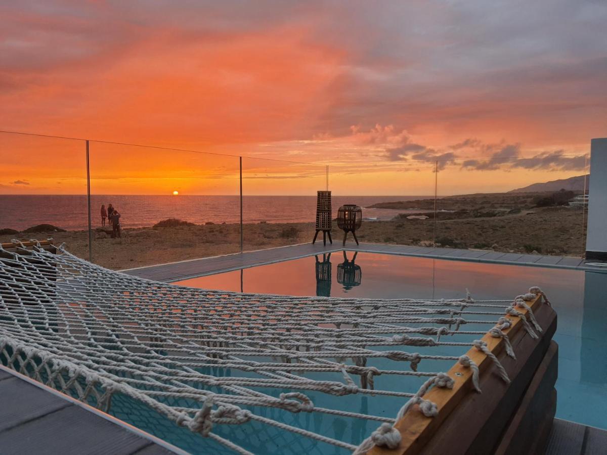 Tramonto Luxury Villa No2 - Breathtaking Sunset View Foiníkion 외부 사진