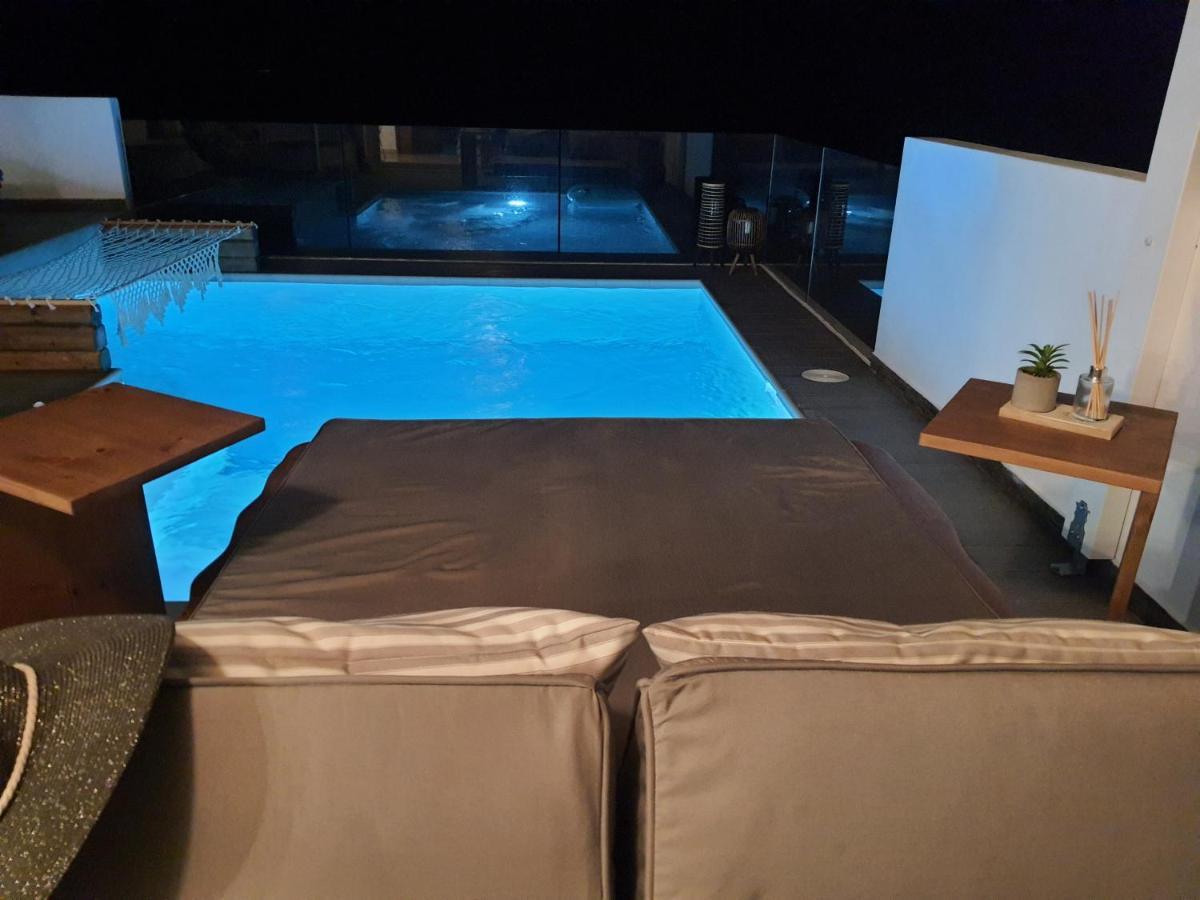 Tramonto Luxury Villa No2 - Breathtaking Sunset View Foiníkion 외부 사진